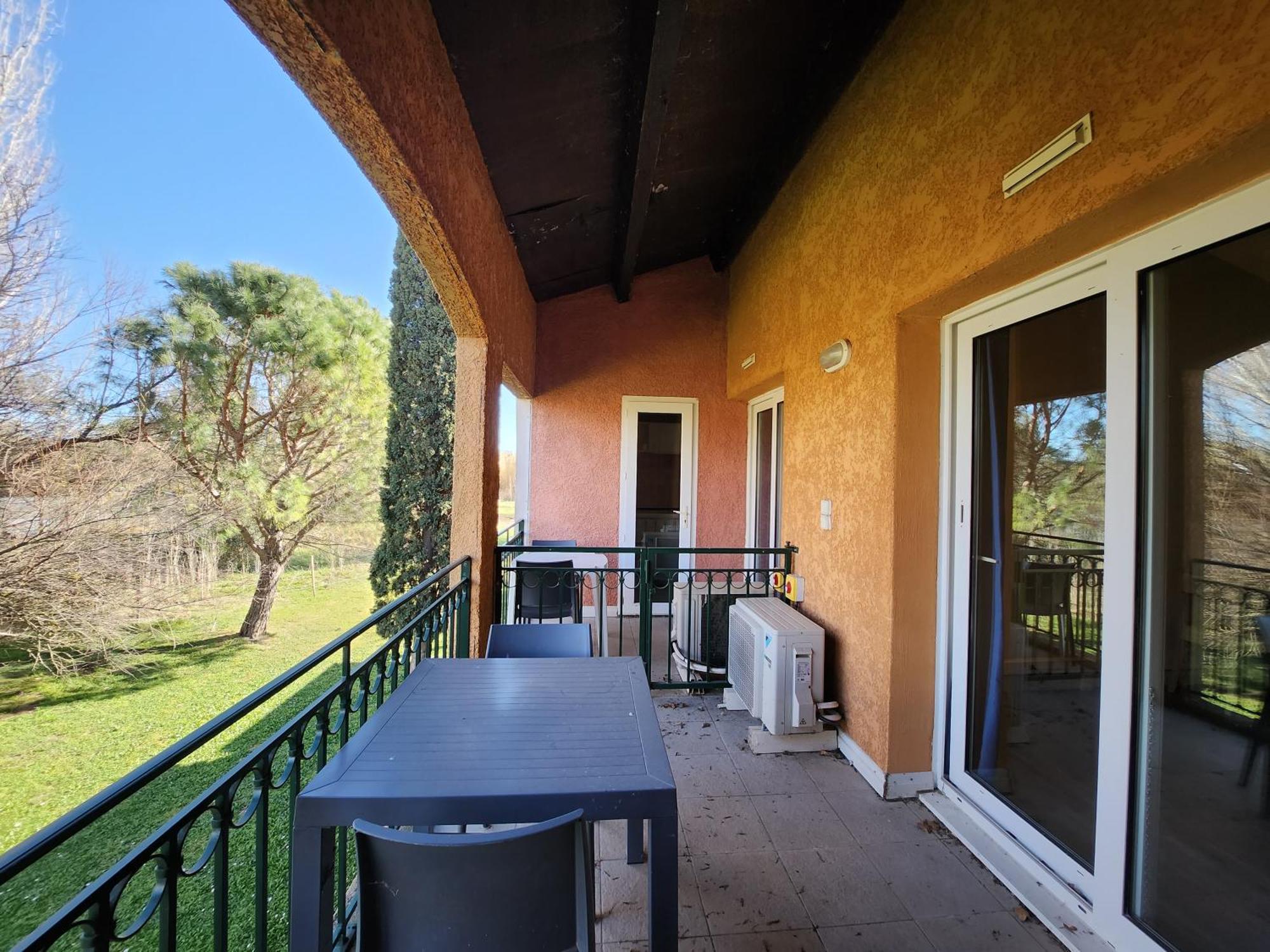Apartment Aux Hameaux De Camargue