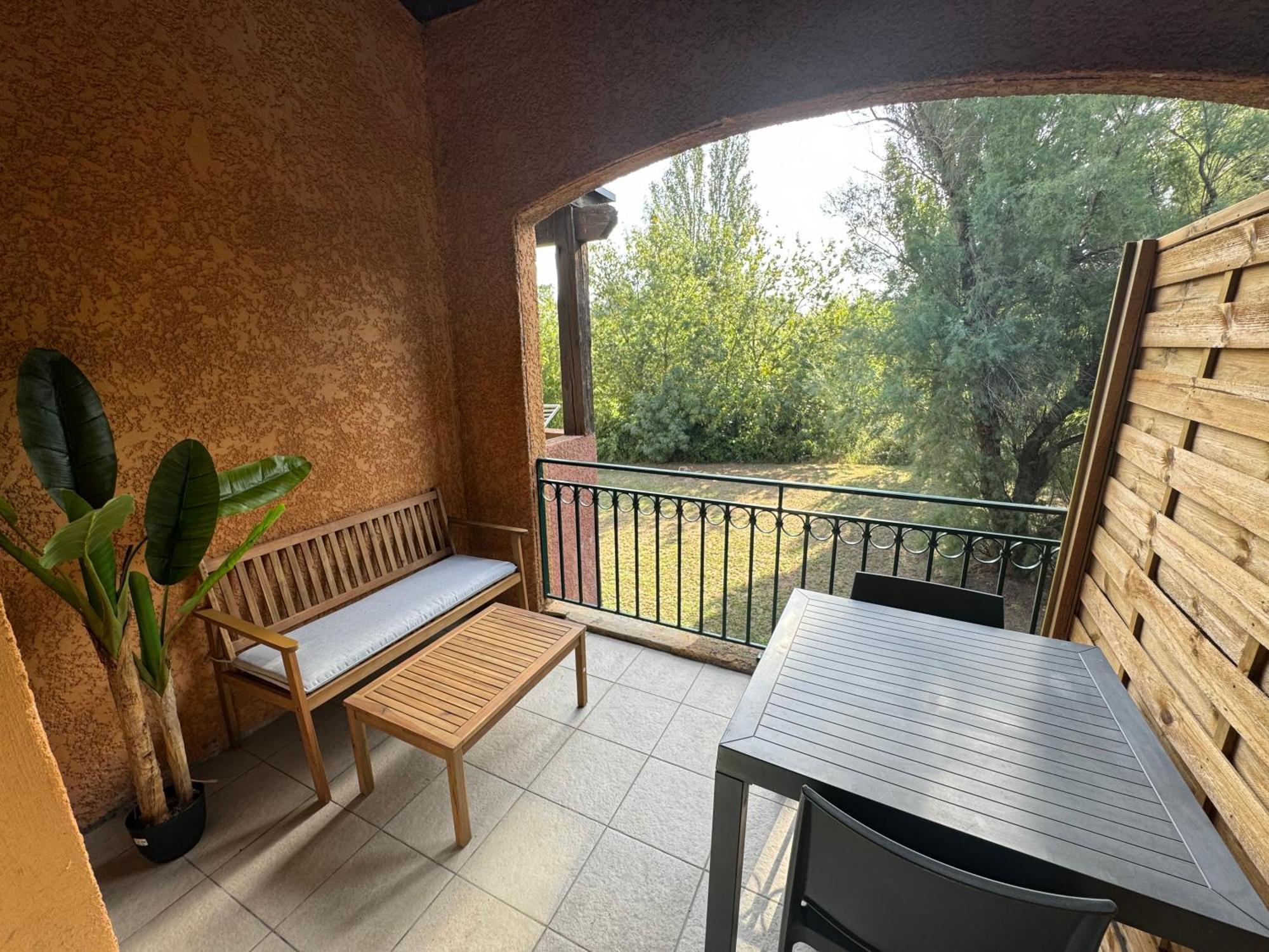 Aux Hameaux De Camargue Apartment *
